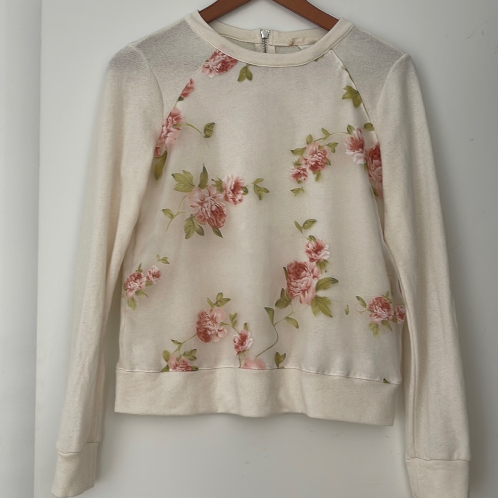 Floral pullover